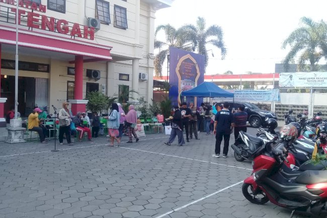 Kegiatan Jumat Berkah Gratis di Kecamatan Klaten Tengah