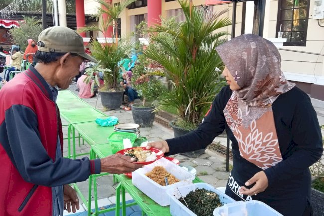 Kegiatan Jumat Berkah Gratis di Kecamatan Klaten Tengah