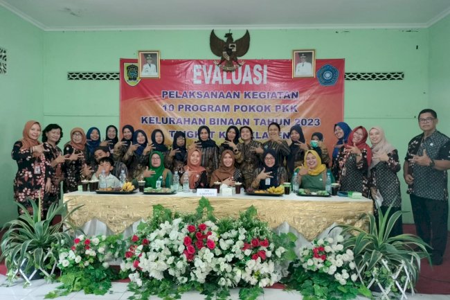 Evaluasi 10 Program pokok PKK di Kelurahan Mojayan