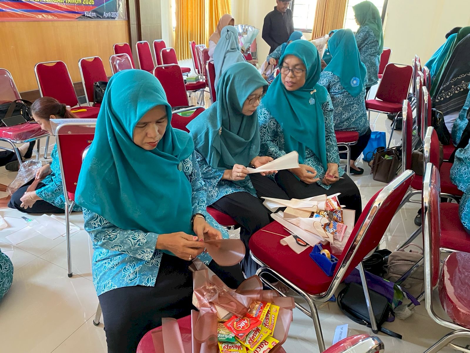 Pelatihan Pembuatan Handbouqet PKK Kecamatan Klaten Tengah
