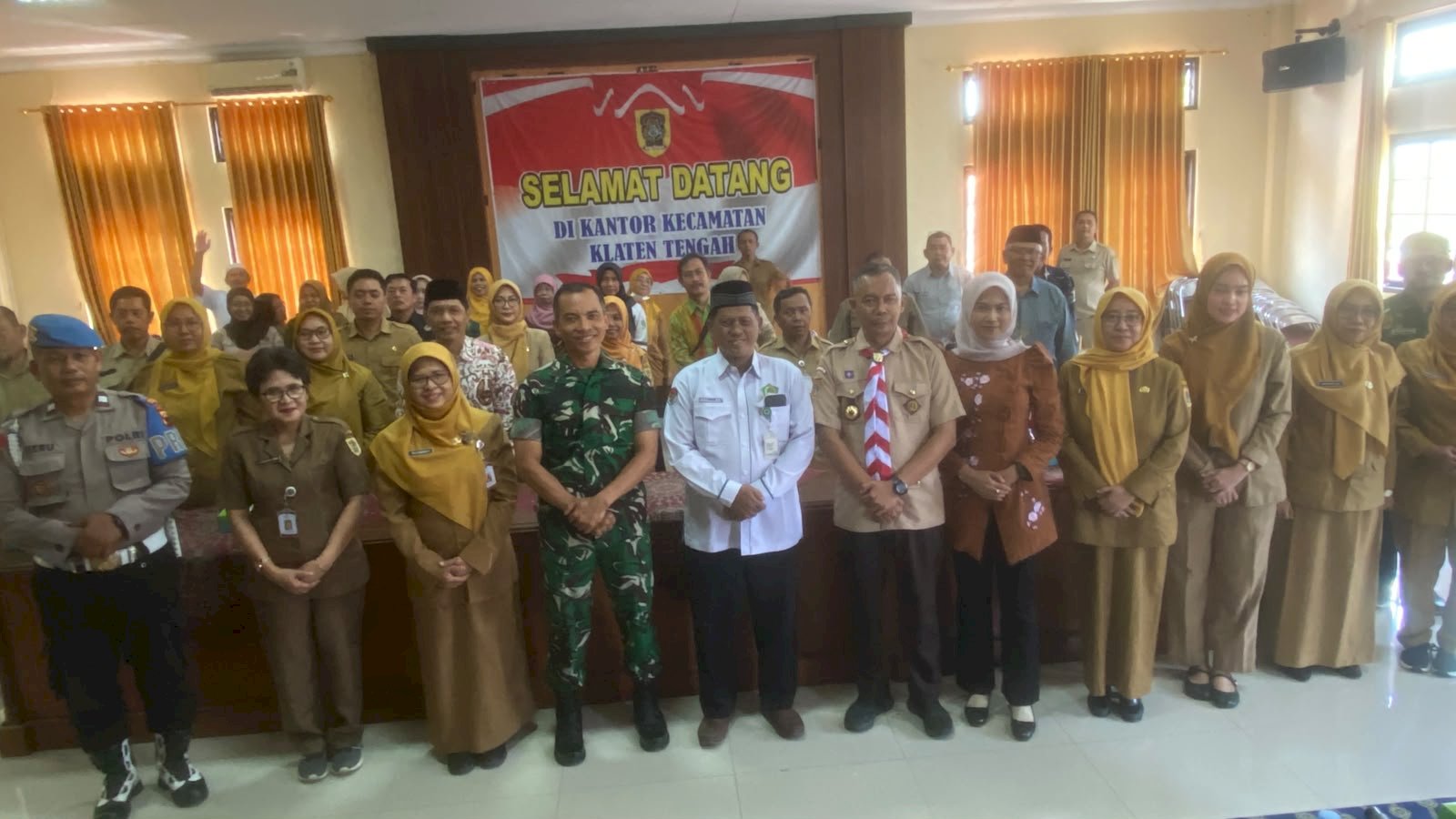 Camat Klaten Tengah Pimpin Sertijab Sekcam hingga Lurah Baru