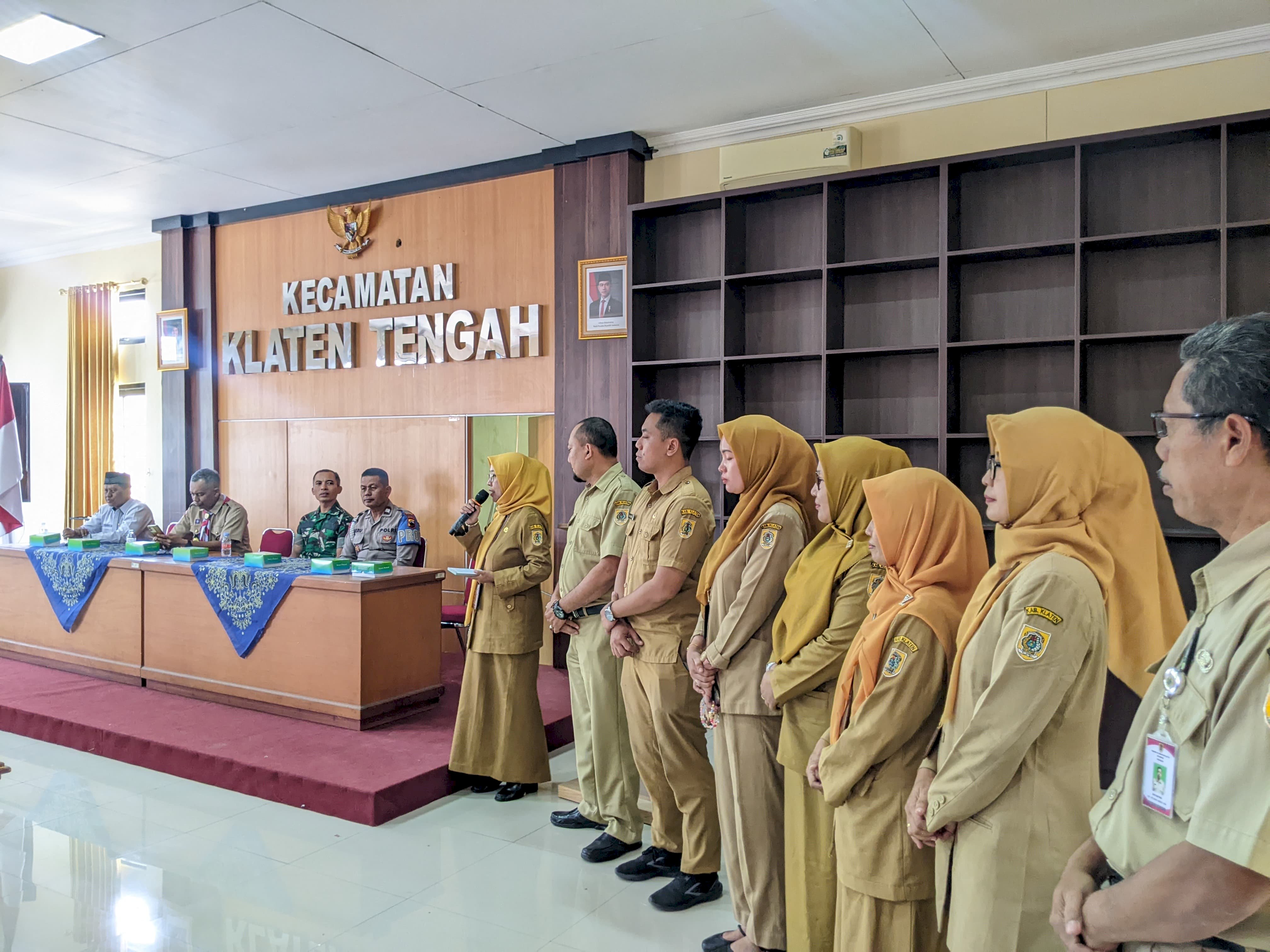 Camat Klaten Tengah Pimpin Sertijab Sekcam hingga Lurah Baru