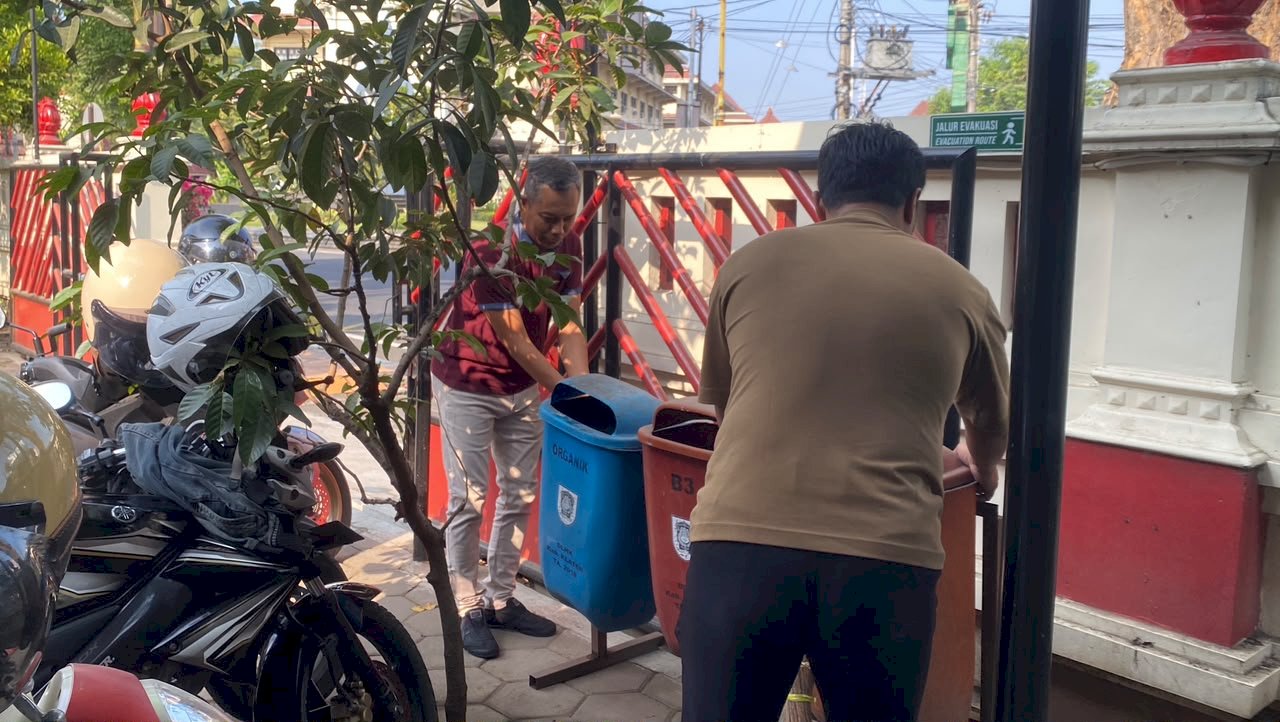Rapat Koordinasi (Rakoor) Persiapan Penilaian Evaluasi Kinerja Kecamatan (EKK) yang dilanjutkan dengan Gerakan Jumat Bersih pada hari Jumat, 18 September 2026 di lingkungan Kantor Kecamatan Klaten Tengah.